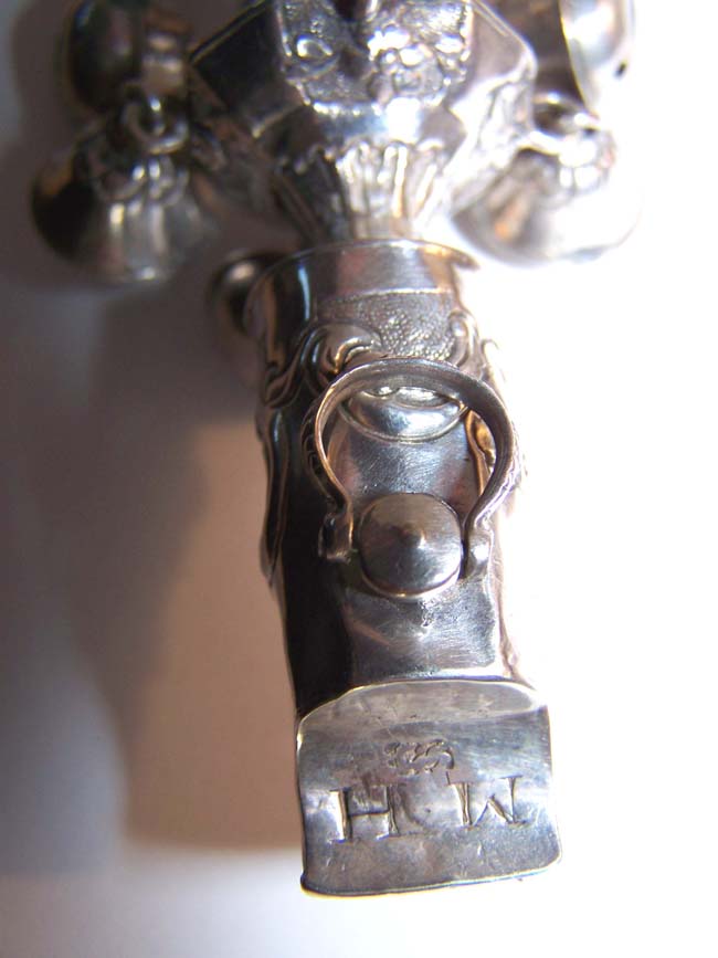 An exceptionally fine late 18th century Silver Child's Rattle with eight bells, a whistle and coral stem. — image 3
